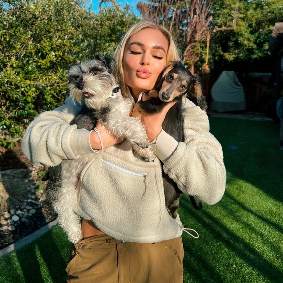 🦋✨ Meet Your Seller! • Top Rated Seller! 🦋✨ - Picture 3 of 13